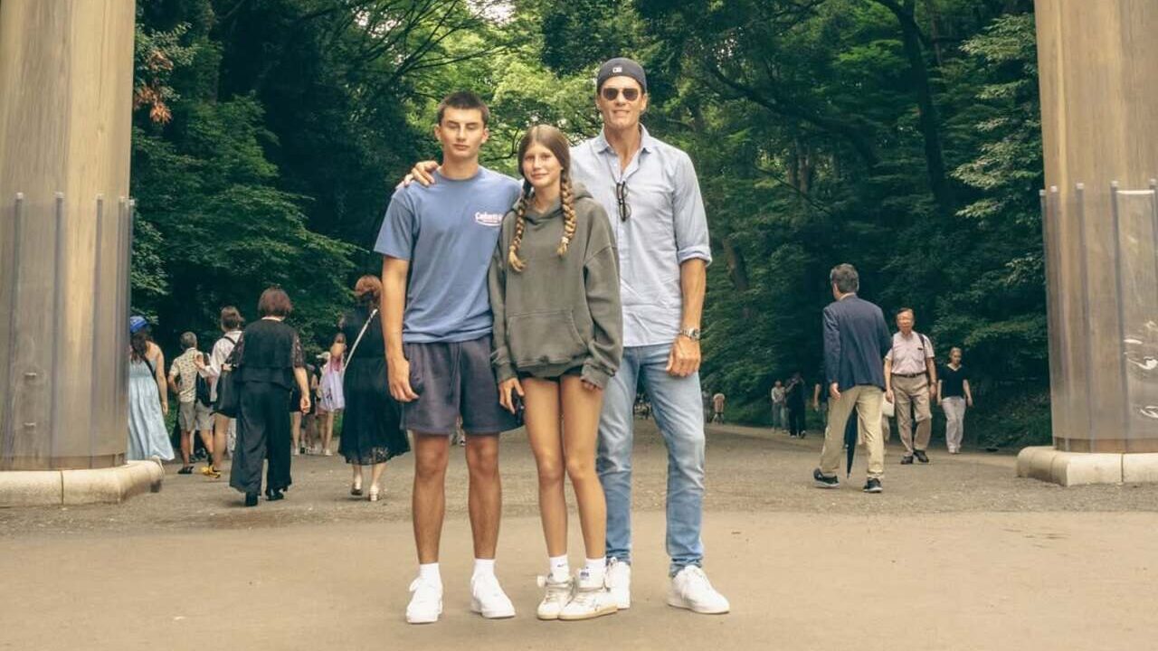 De quarterback a samurai! Tom Brady e a épica viagem ao Japão com os filhos!