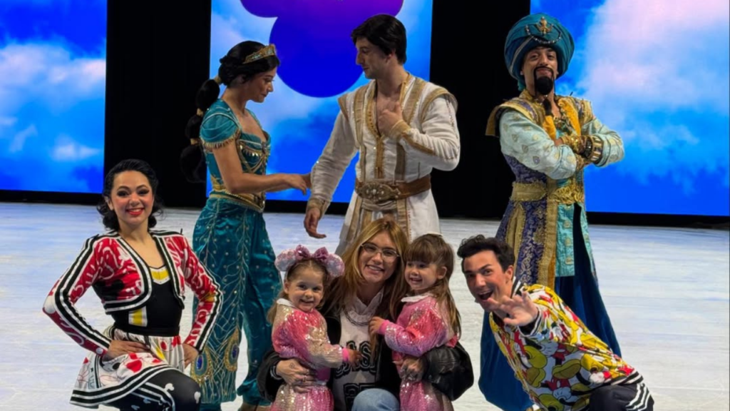 Virginia Fonseca leva filhas ao Disney on Ice em São Paulo