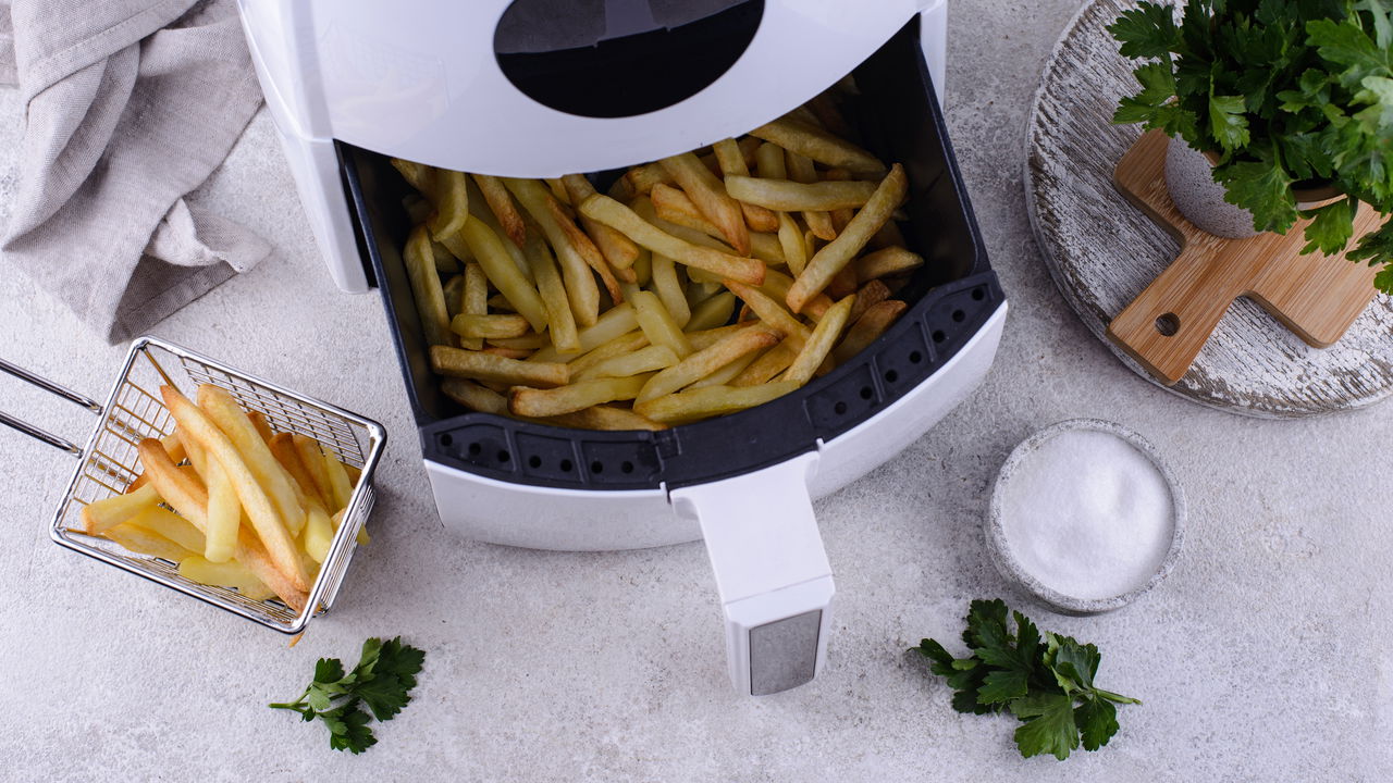 3 air fryers que avisam no celular quando a comida está pronta
