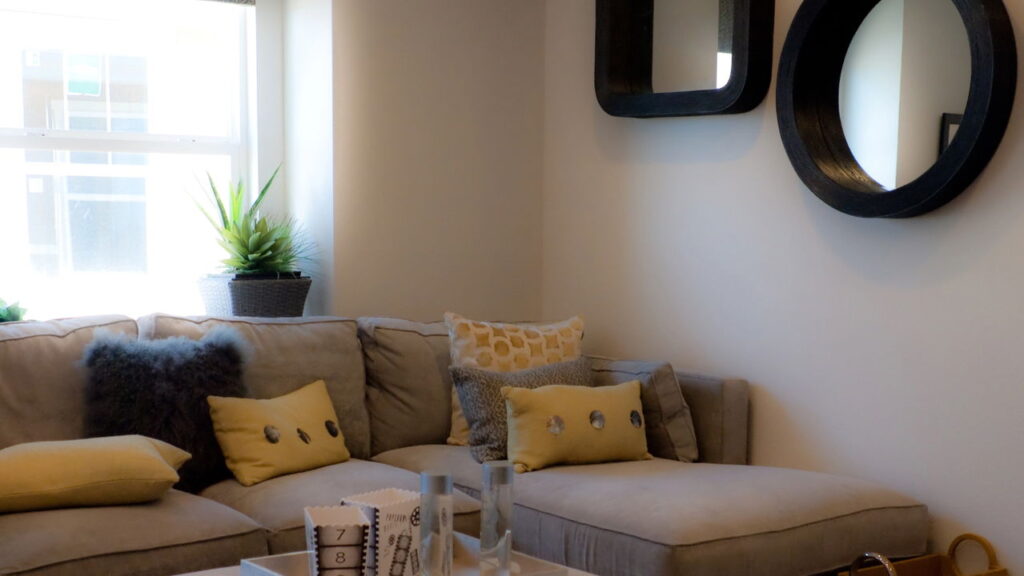 Ambientes pequenos ganham amplitude com esse truque simples