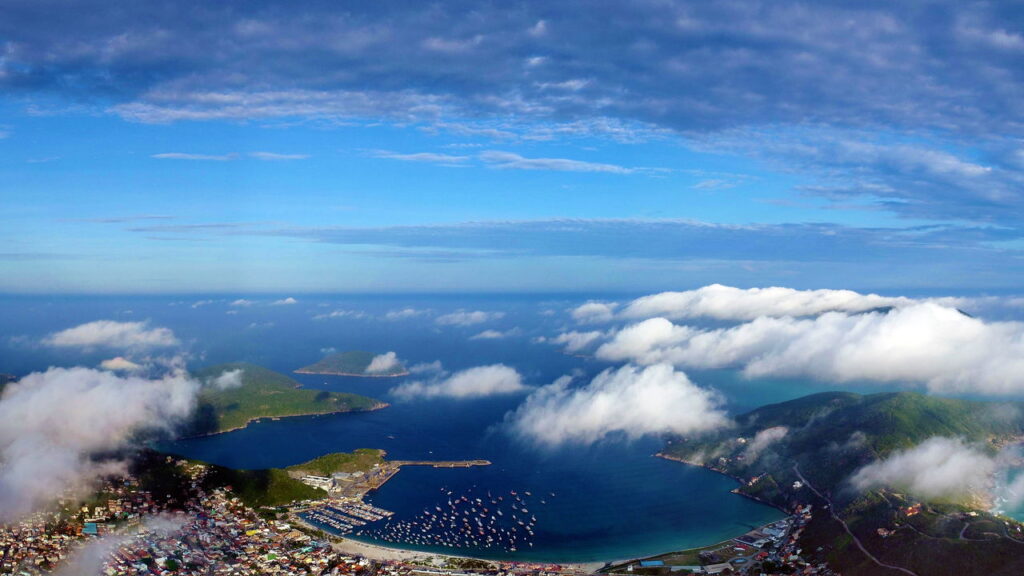Cidade conhecida como Caribe Brasileiro encanta turistas de todo o mundo