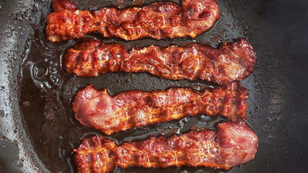  O bacon mais famoso do TikTok tem nome de luxo e sabor viciante
