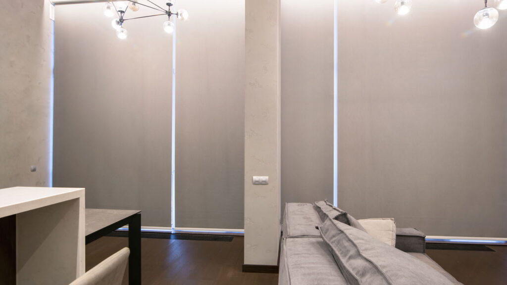 Persiana blackout que bloqueia calor e ruído surpreende