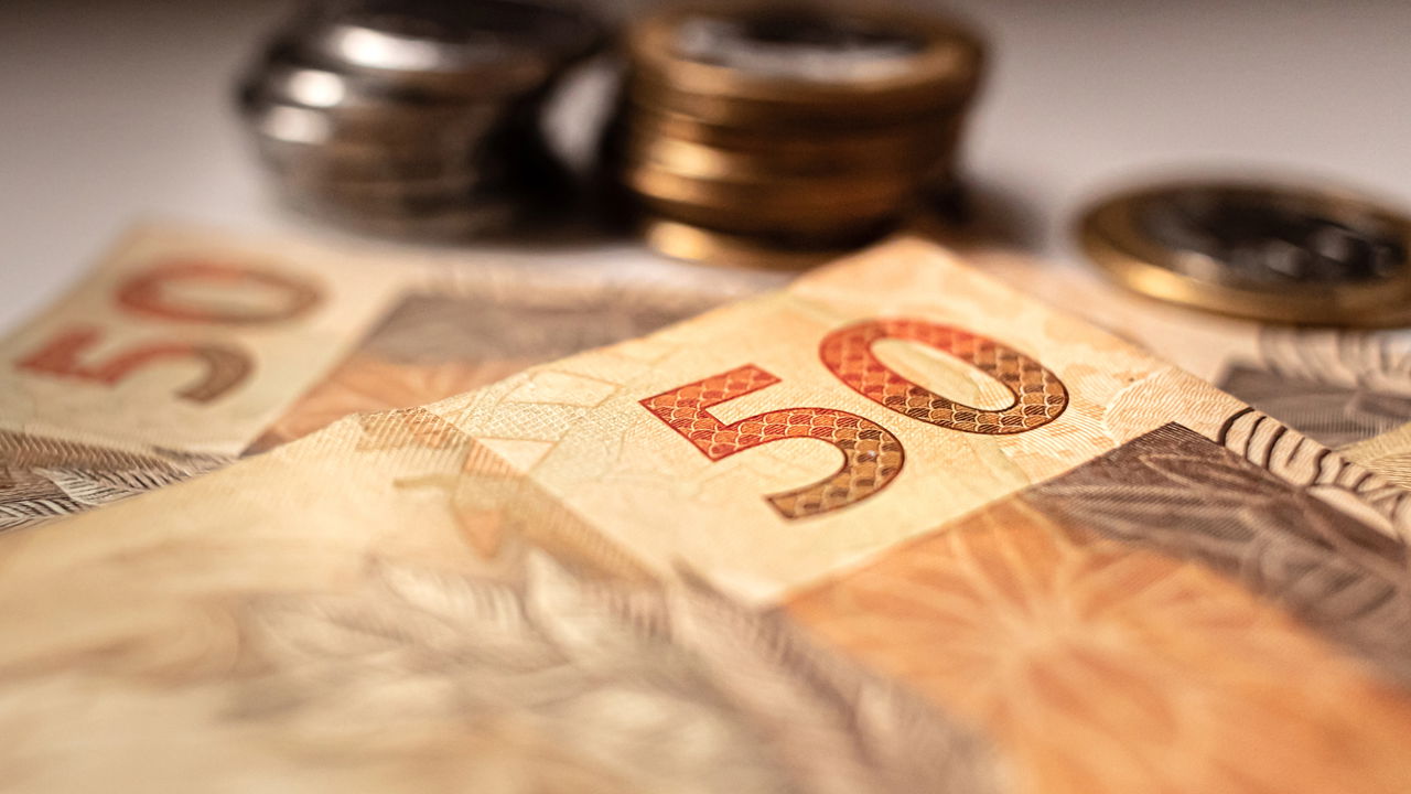 Você pode receber seu 13° antes do Natal com este benefício