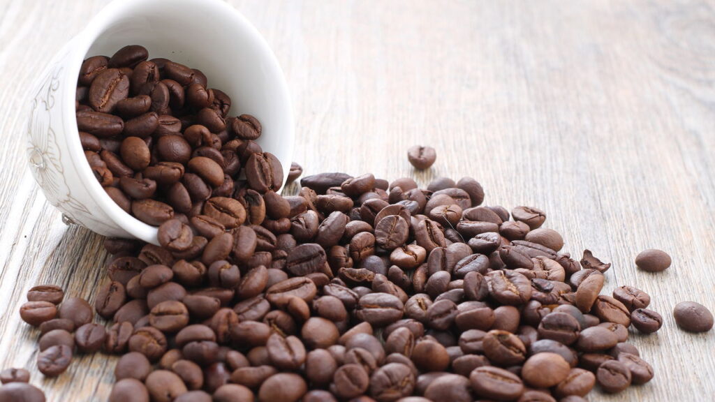 Beber café pode ajudar na longevidade, mostra estudo inédito