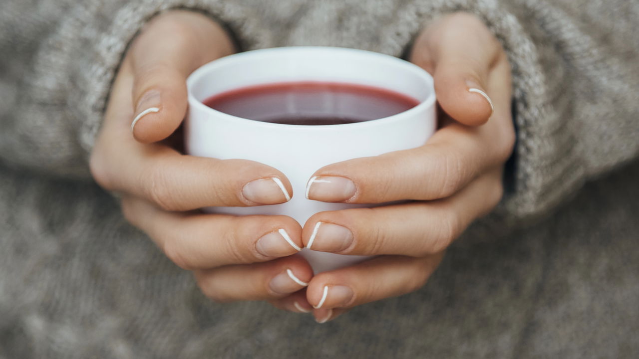 Esse chá tem efeito calmante e ajuda a dormir pesado