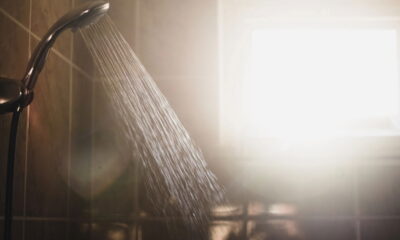 Você está tomando banho do jeito errado nas noites quentes