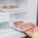 Essa é a melhor forma de descongelar alimentos, segundo especialistas