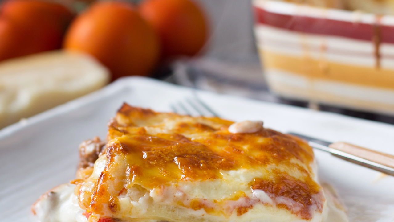 Lasanha de molho branco! Receita simples para impressionar a família