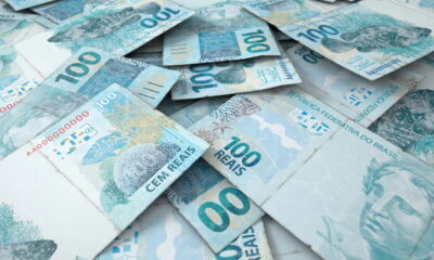 Justiça determina que ex-funcionária pague mais de 4.5 milhões de reais para empresa