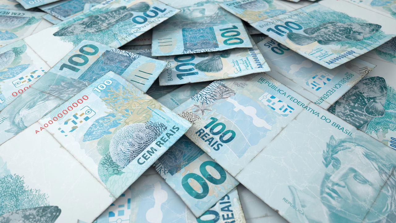 Justiça determina que ex-funcionária pague mais de 4.5 milhões de reais para empresa