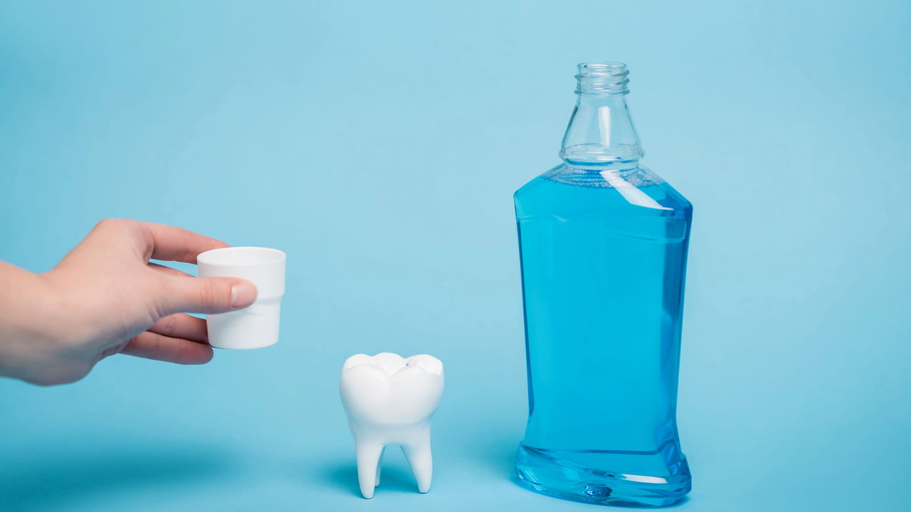 Você usa enxaguante bucal errado e nem sabe