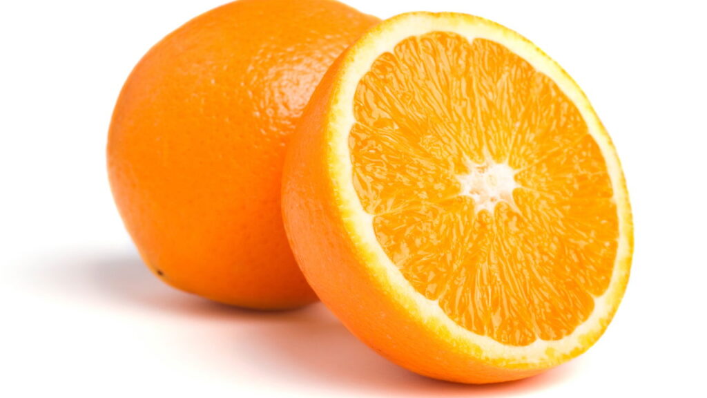 Comer laranja a noite faz mal a saúde?