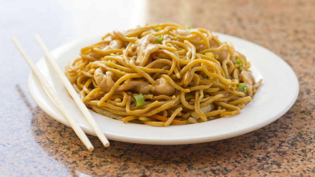 Essa receita de miojo virou tendência nas redes sociais