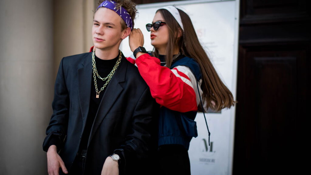 Moda vintage volta com força e conquista celebridades em 2025