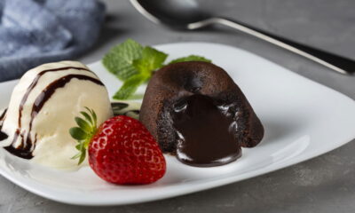 Chef em casa! Como fazer petit gateau digno de restaurante com apenas 7 ingredientes