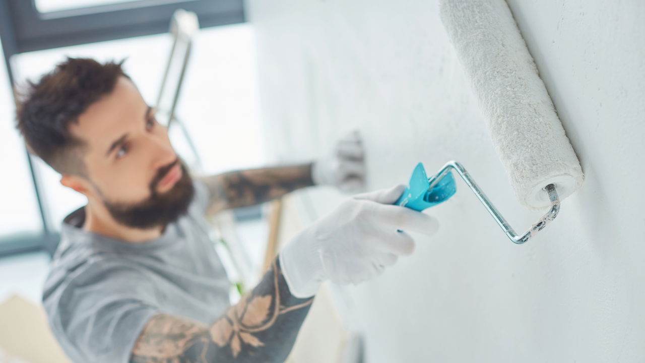 Tinta emborrachada domina reformas e conquista casas em 2025