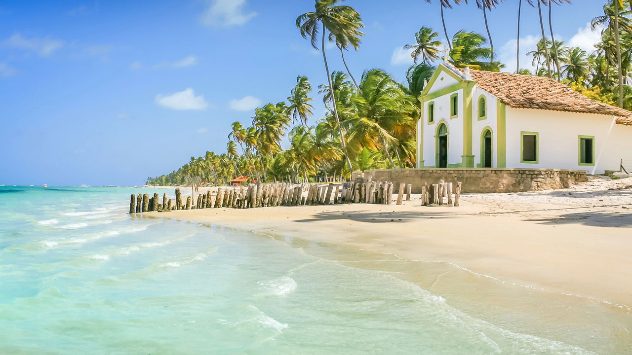 Essa praia no nordeste é eleita uma das mais bonitas do Brasil