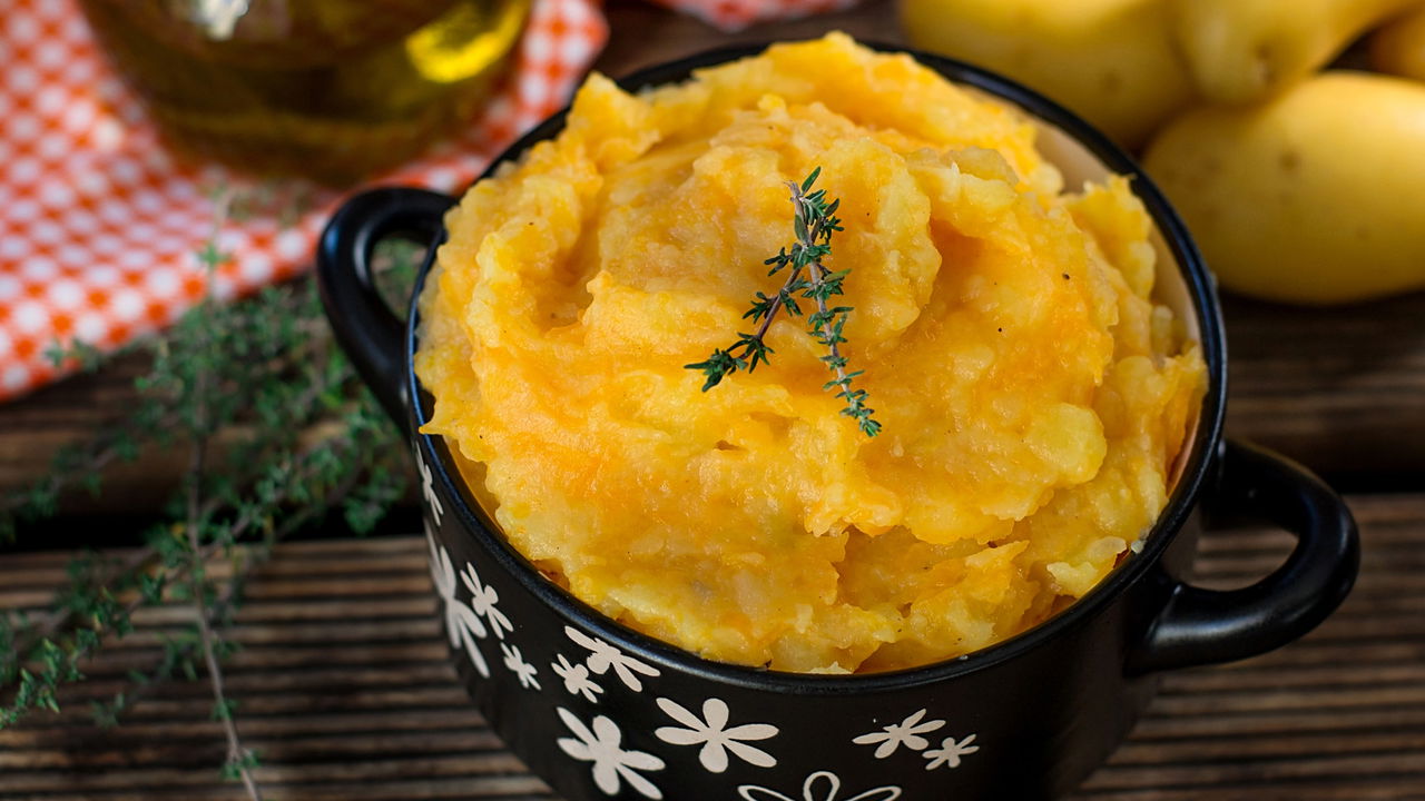 Esse purê tem um truque que deixa tudo mais cremoso e saboroso