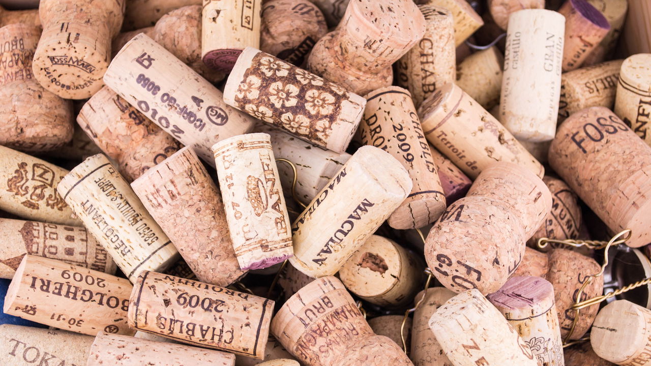 Colocar uma rolha na geladeira faz toda a diferença e poucos sabem