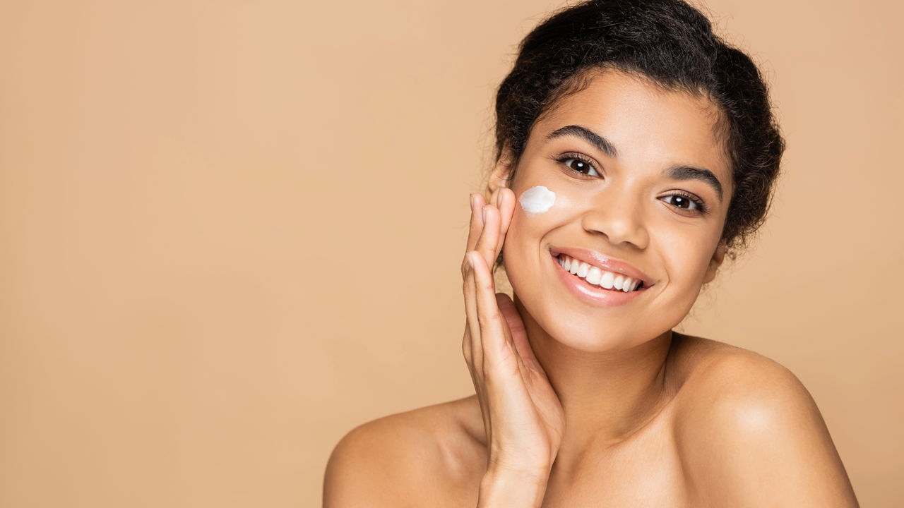 O alerta que ninguém te deu sobre produtos de skincare da moda