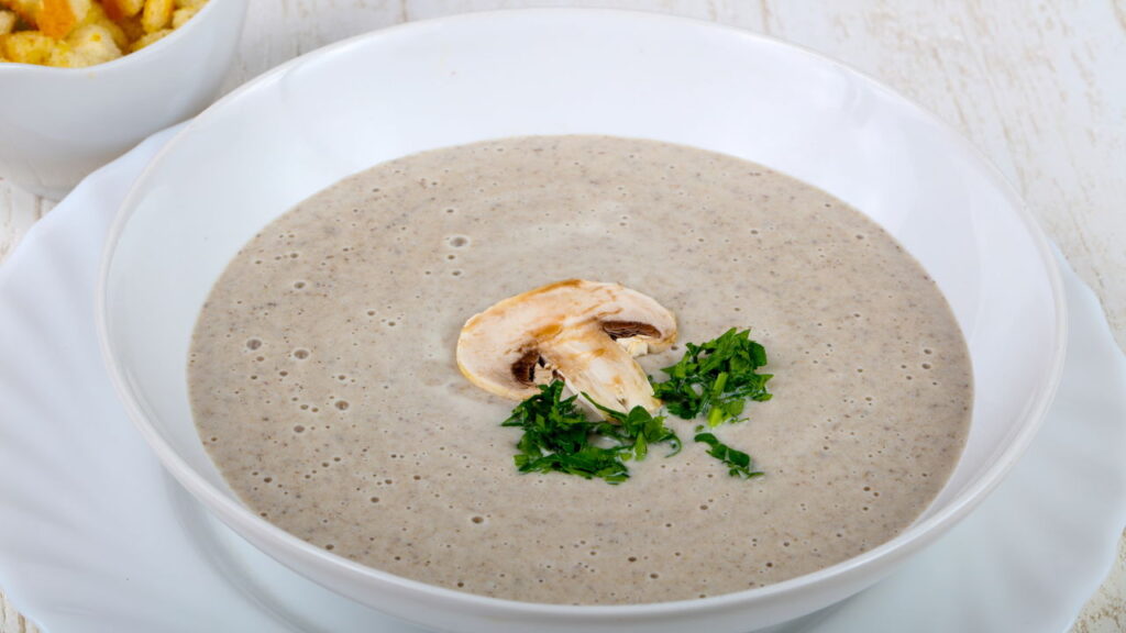 Esta sopa de cogumelos vai mudar seu inverno
