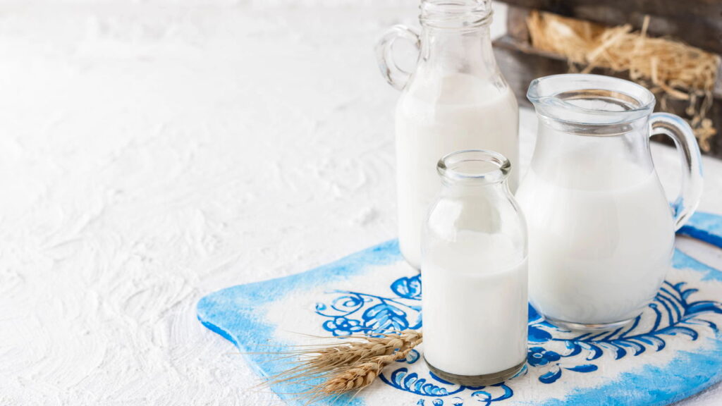 Leite sem vaca? Startup cria whey de forma surpreendente
