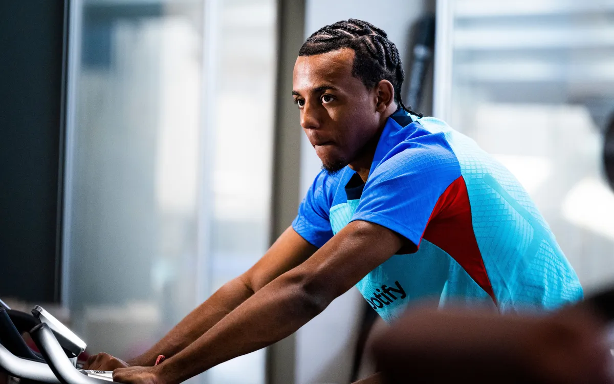 Jules Koundé (Foto: Divulgação/FC Barcelona)