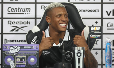 Danilo é apresentado, veste a camisa 35 e evita comparação com Gregore: 'características diferentes'