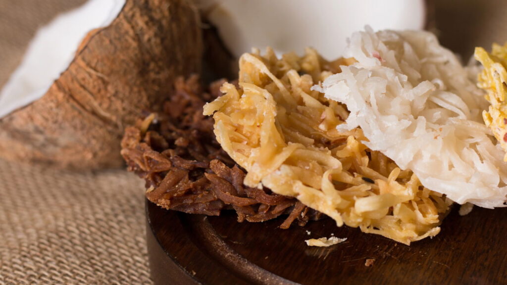 Essa cocada de micro-ondas fica pronta em só 3 minutos