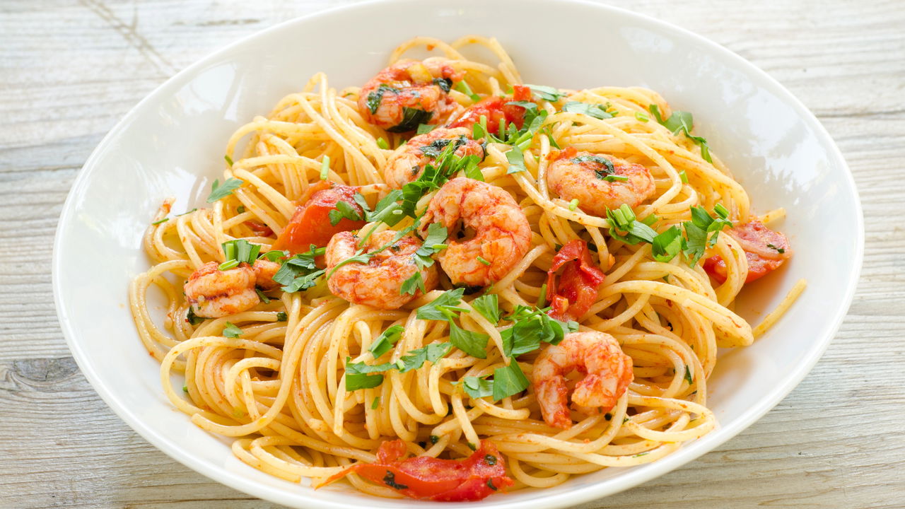 Receita de espaguete com camarão bomba no Instagram