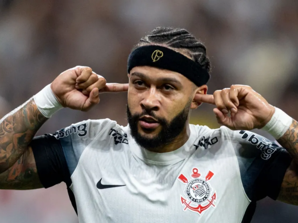 Memphis Depay pode sair do Corinthians para gigante inglês por cláusula "barata"