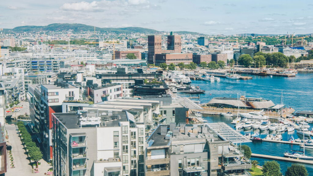 Esse país europeu quer proibir carros a gasolina até 2026
