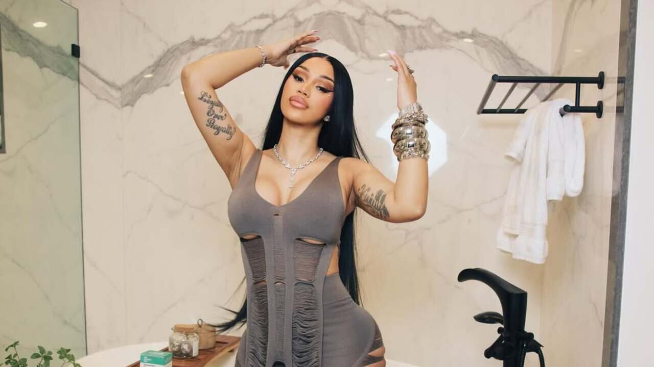 De A a Z com Cardi B! O segredo por trás do visual mais comentado da Schiaparelli