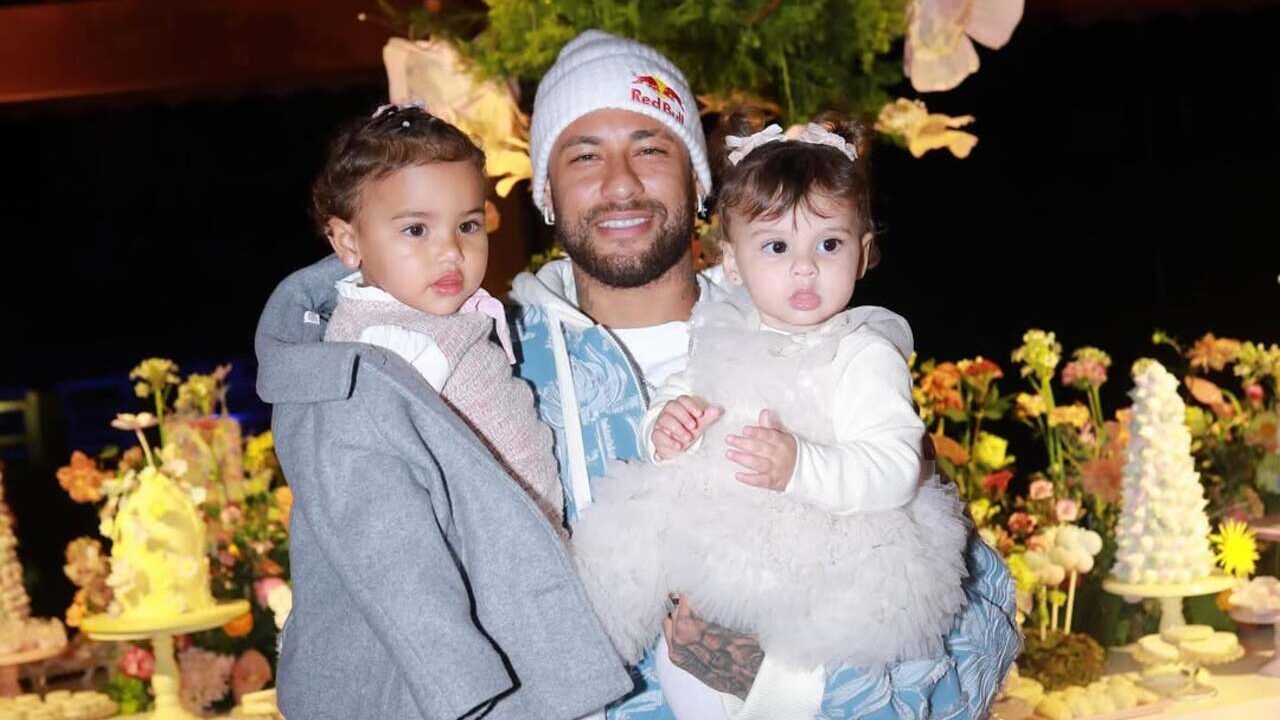 Bastidores da realeza infantil! O primeiro aniversário de Helena, filha de Neymar Jr