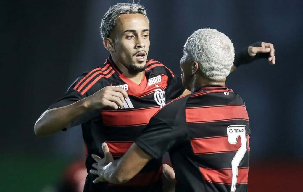 Joia do Flamengo diz estar pronta para o profissional
