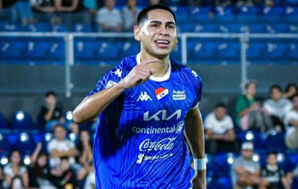 Vasco quer atacante da seleção paraguaia
