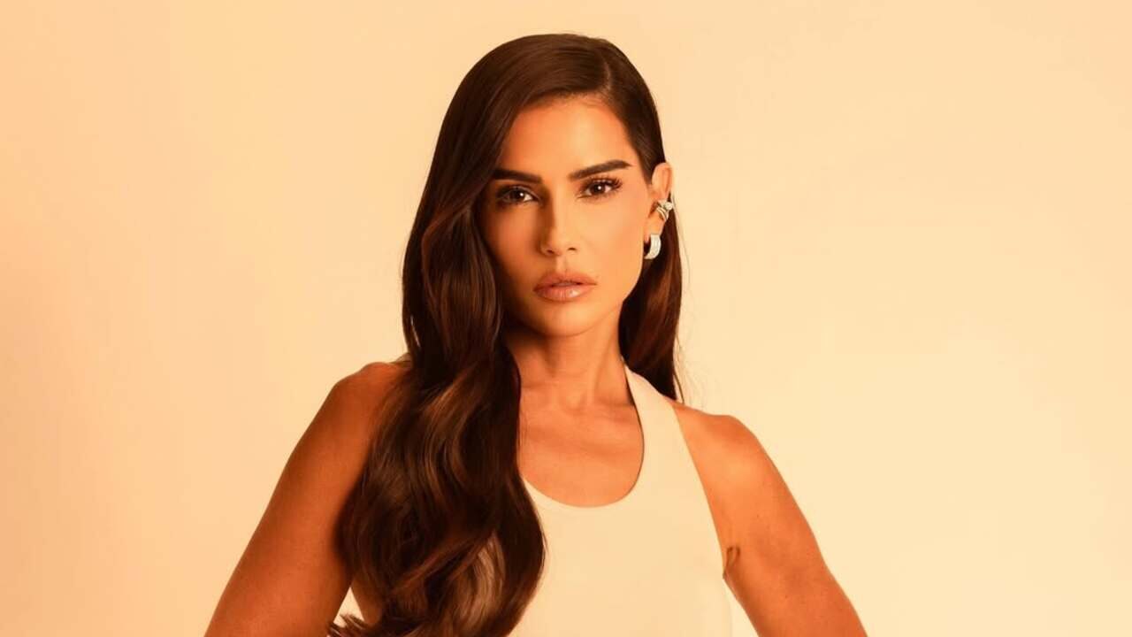 Copie o estilo impecável de Deborah Secco com peças monocromáticas!