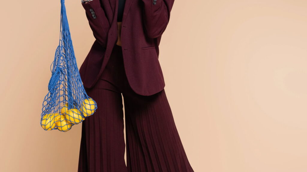 Visual ousado e fresco faz da calça balonê aposta do verão