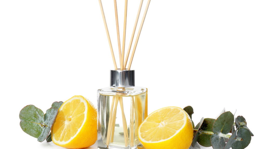 Limão como aromatizador natural transforma o ar da sua casa