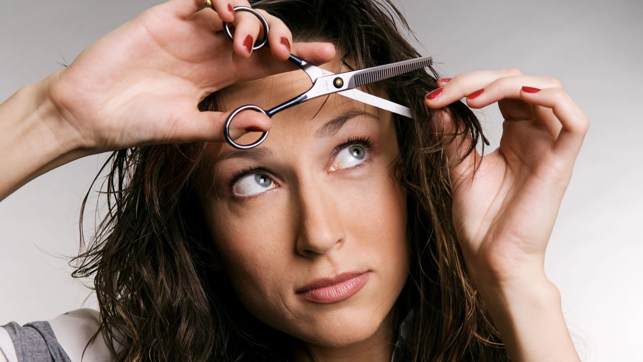 Curtain bangs conquistam celebridades e viram tendência em 2025