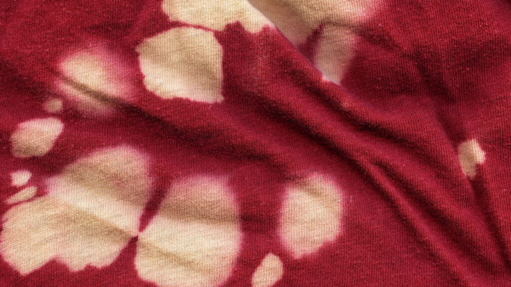 Truque simples recupera peças manchadas por água sanitária