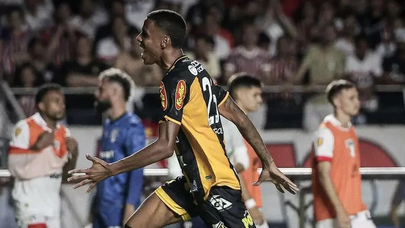 Zagueiro Dantas, do Novorizontino