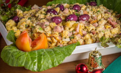 Farofa de pão e bacon! Simples, rápida e o segredo para pratos irresistíveis.