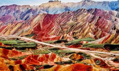 Montanhas coloridas na China parecem tingidas à mão