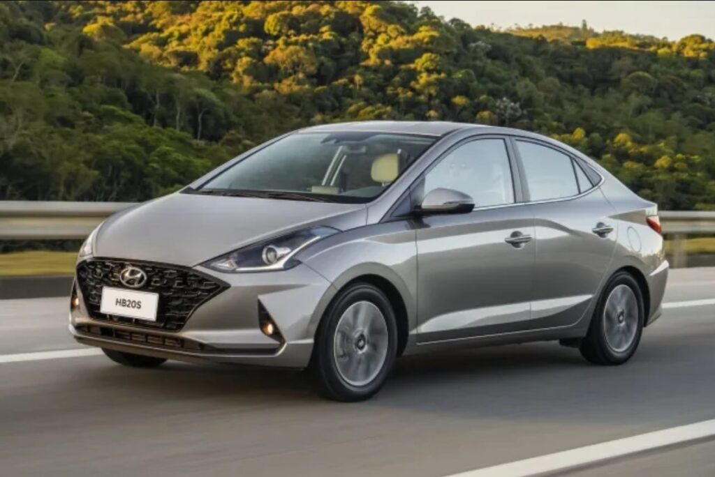 5 carros usados com até 50 mil km rodados que têm bom custo-benefício