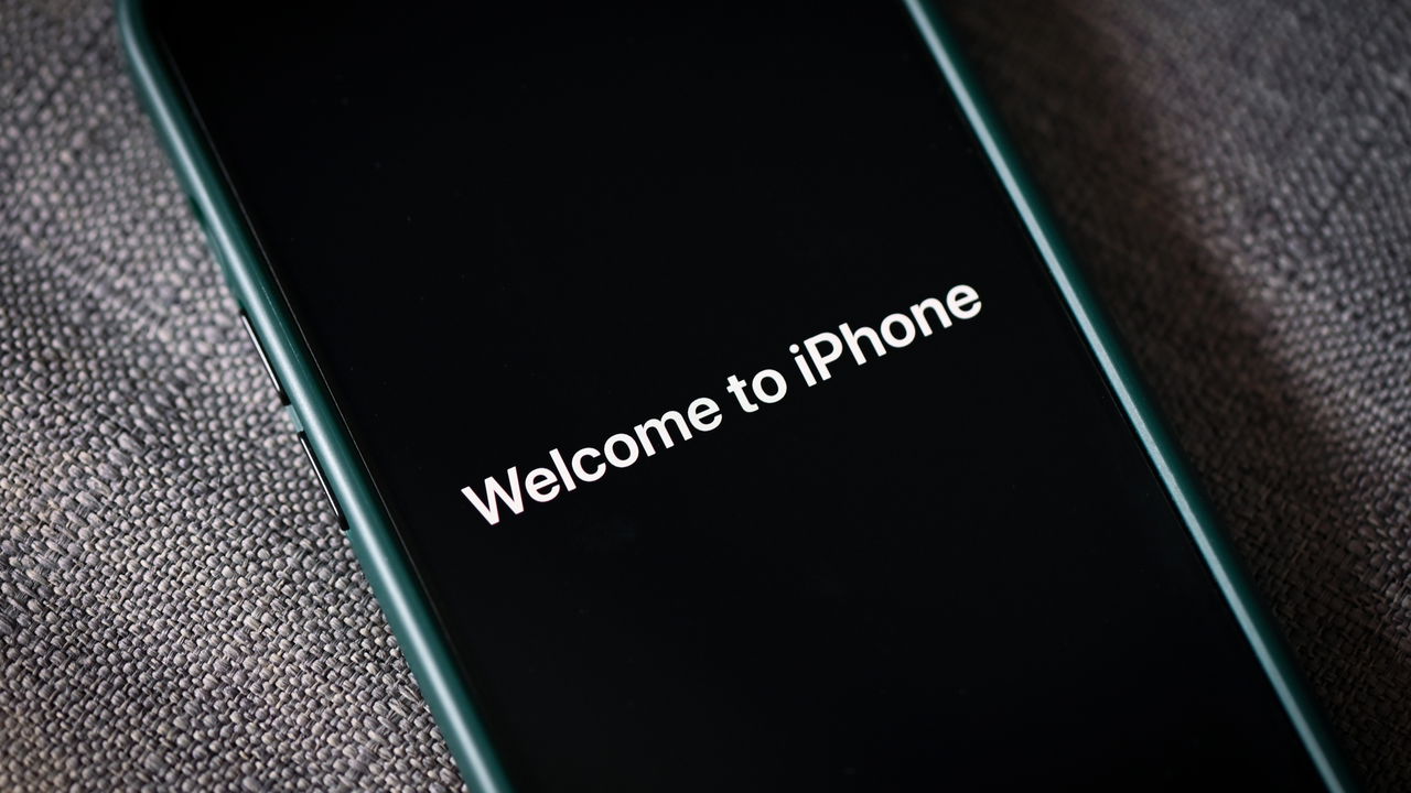 iPhone de entrada com iOS novo e preço abaixo de R$ 3.000