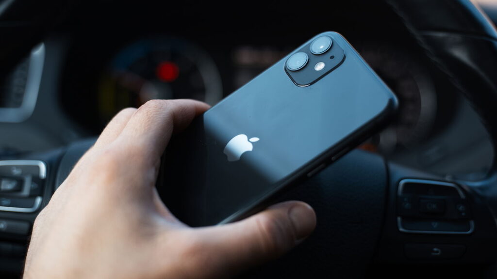 O ajuste que deixa o modo noturno do iPhone muito mais poderoso
