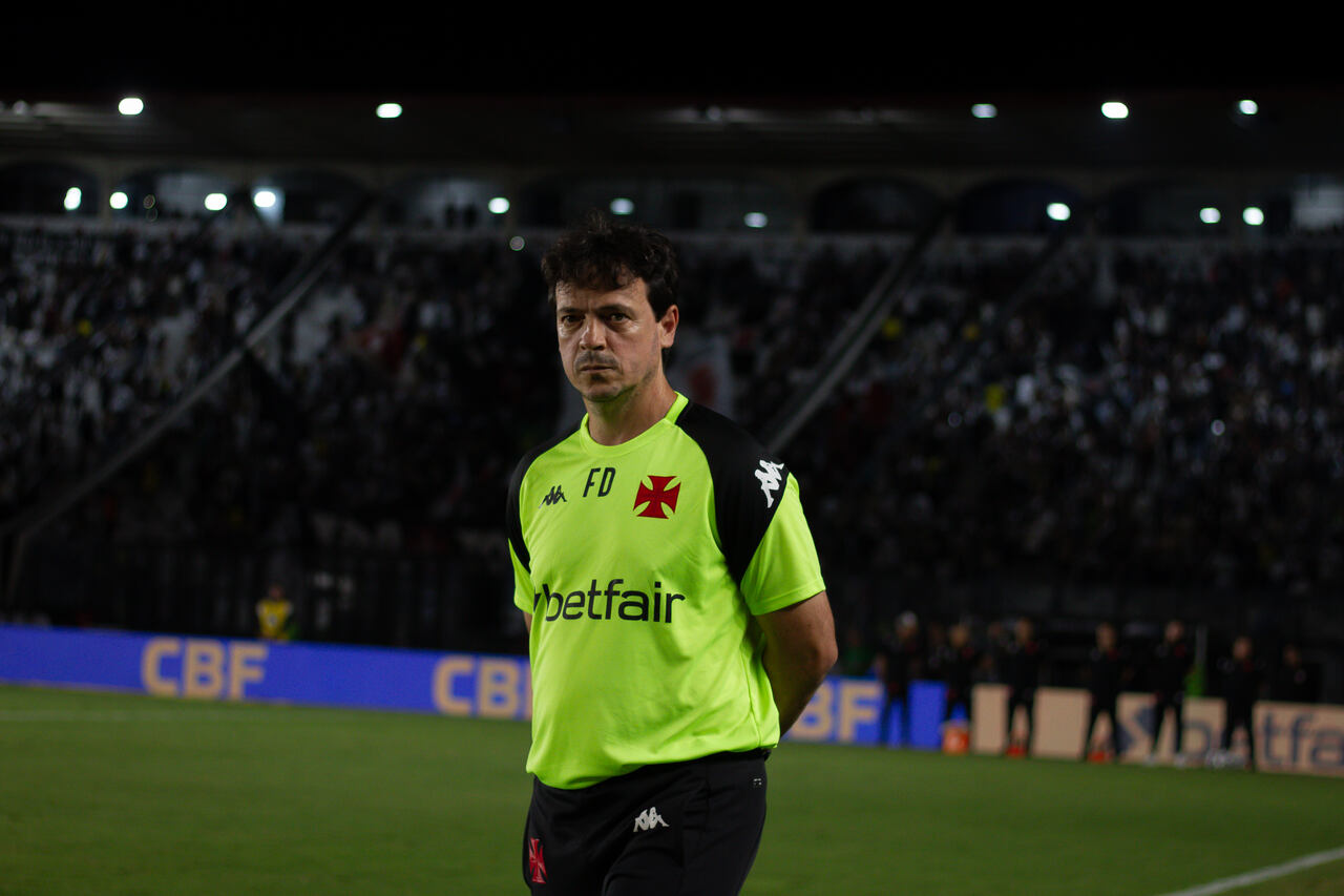 Vasco e CSA decidem vaga nas quartas da Copa do Brasil nesta quinta (7), às 20h, em São Januário. Saiba onde assistir ao vivo. Foto: Matheus Lima/Vasco