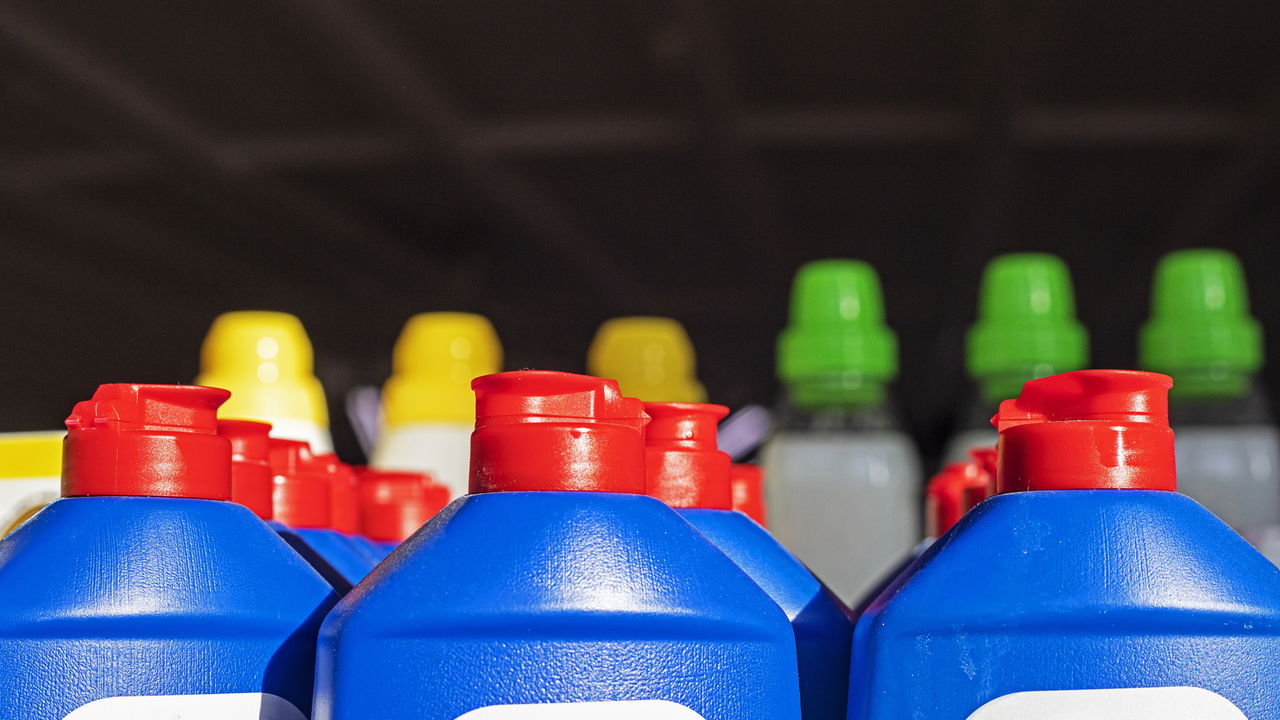 Atenção! Não use limpador multiuso nestas 5 superfícies da sua casa